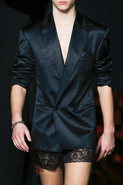 Look 54
